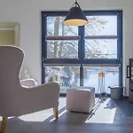 아파트 Rotmilan - Elegante Mit Balkon, Kamin & Wellness Am Krakower