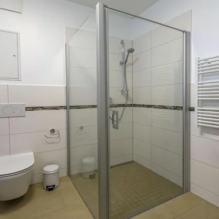 Insel Der Asanas - Elegante Mit Balkon, Kamin & Wellness Am Krakower Апартаменты Краков-ам-Зе